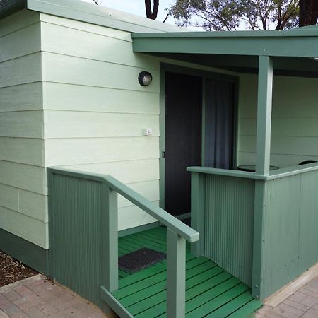 Lake Albert Caravan Park Hotel Meningie Room photo