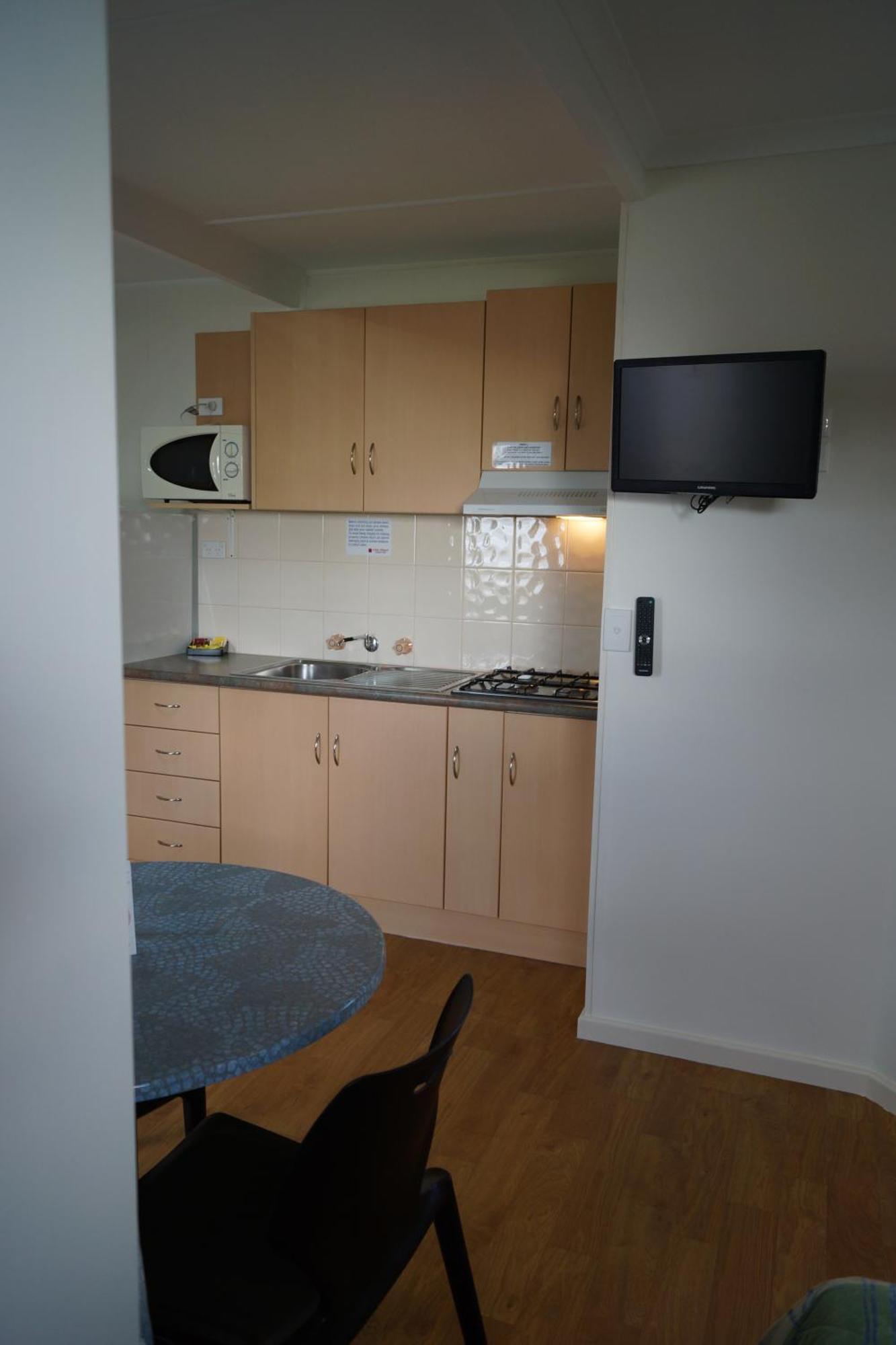 Lake Albert Caravan Park Hotel Meningie Room photo